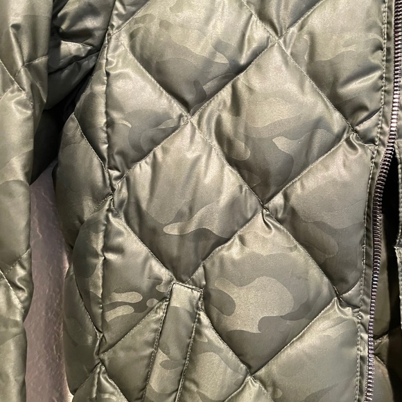 ALO JACKET - Namaste in LA - Picture 2 of 4